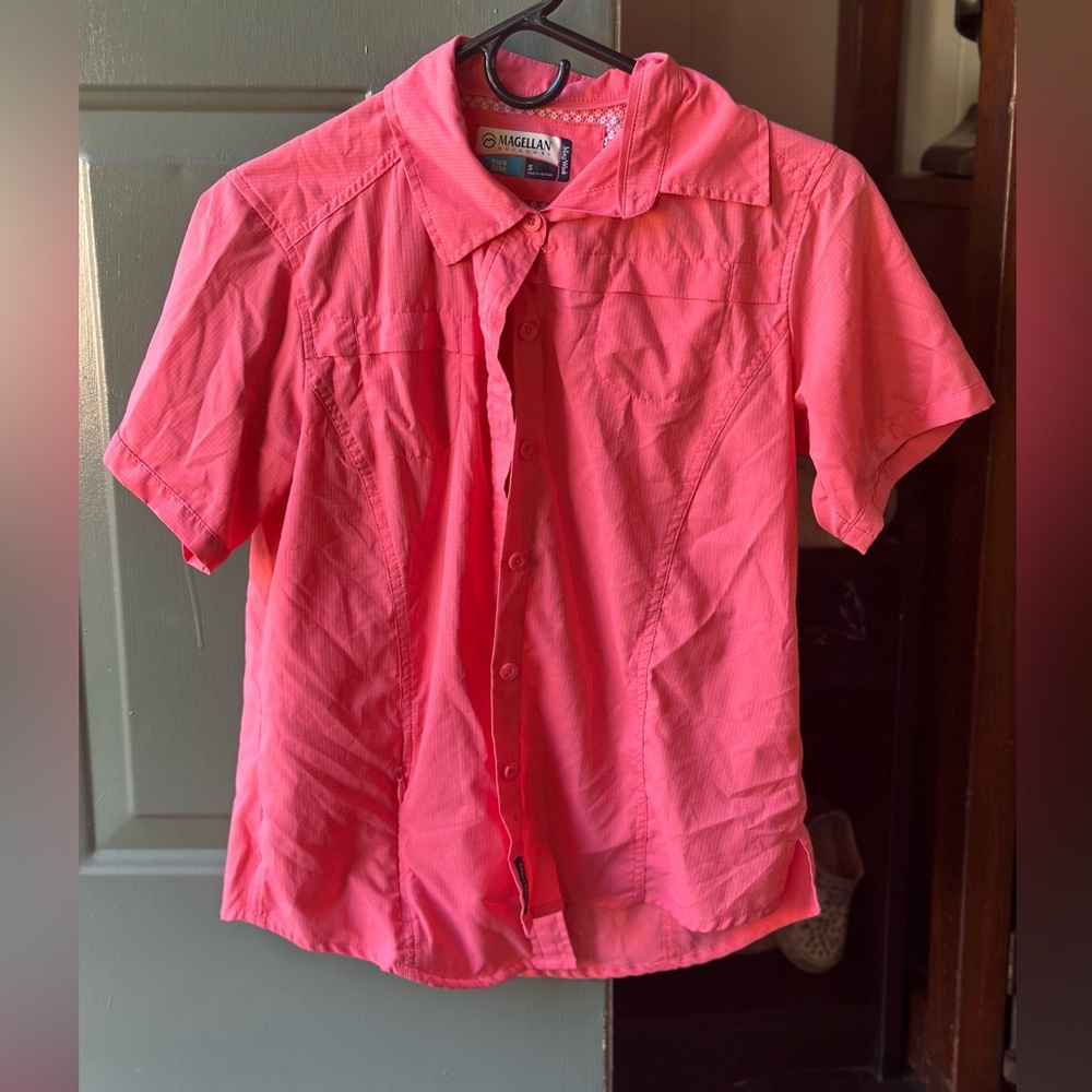 Magellan Coral Fishing Shirt Button Up